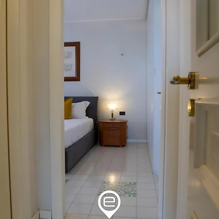 Charming Seaview Apartment