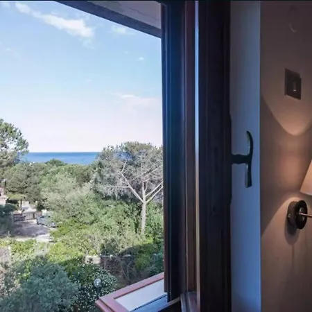 Charming Seaview דירה